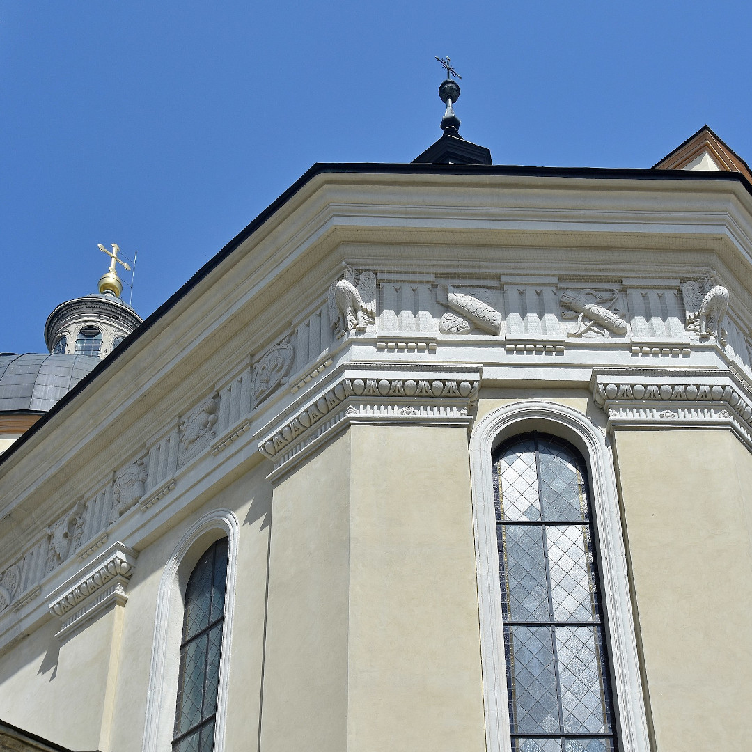 Fragment fasady kolegiaty św. Wawrzyńca w Żółkwi