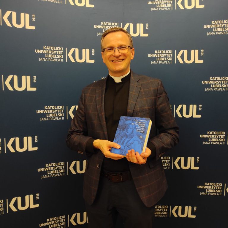 Ks. Marcin Kowalski poleca serię komentarzy biblijnych Wydawnictwa W drodze