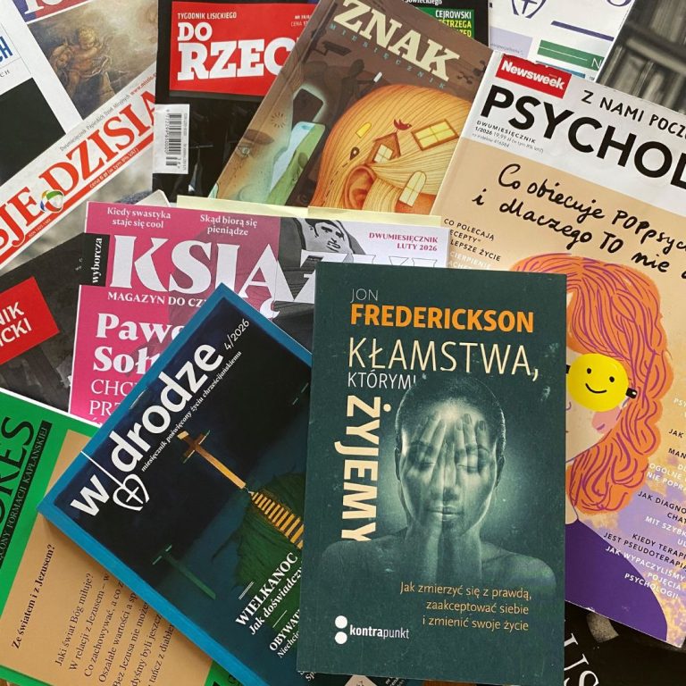 „Kłamstwa, którymi żyjemy” w mediach